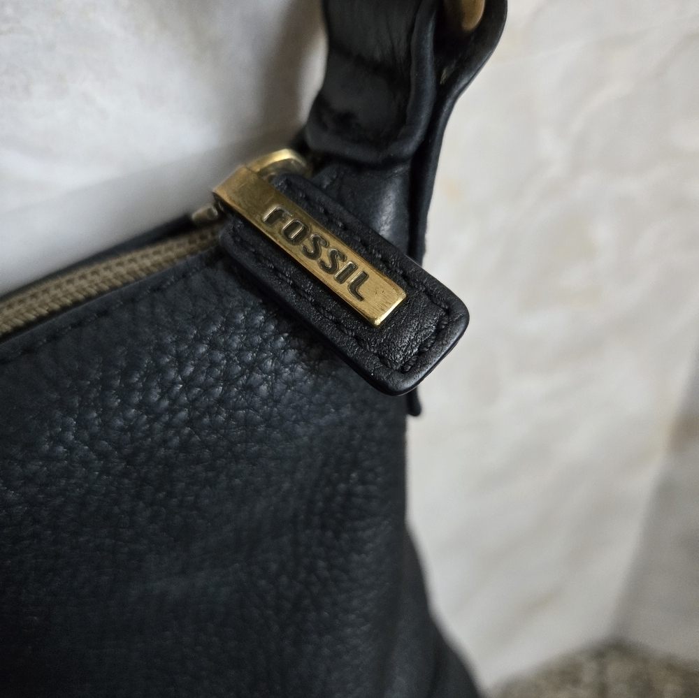 Fossil Black Leather Crossbody Bag - Picture 3 of 13